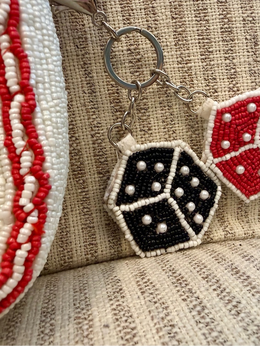 Sol & Mer Beaded 'Feelin' Lucky' Cream Beaded Bag - Picture 5 of 9
